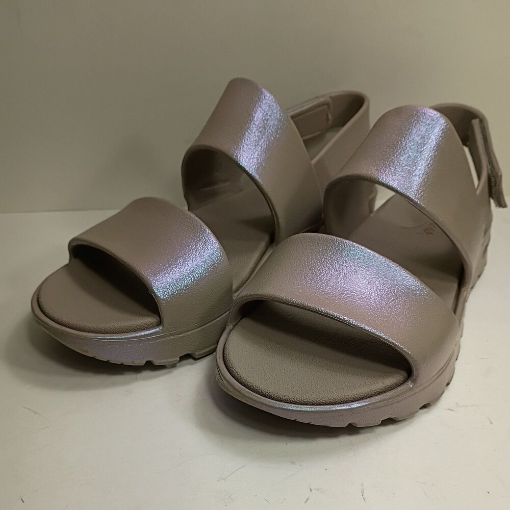 Skechers Arch Fit Foamies women's Sling Back Tan Pearl Sandals - Size 11